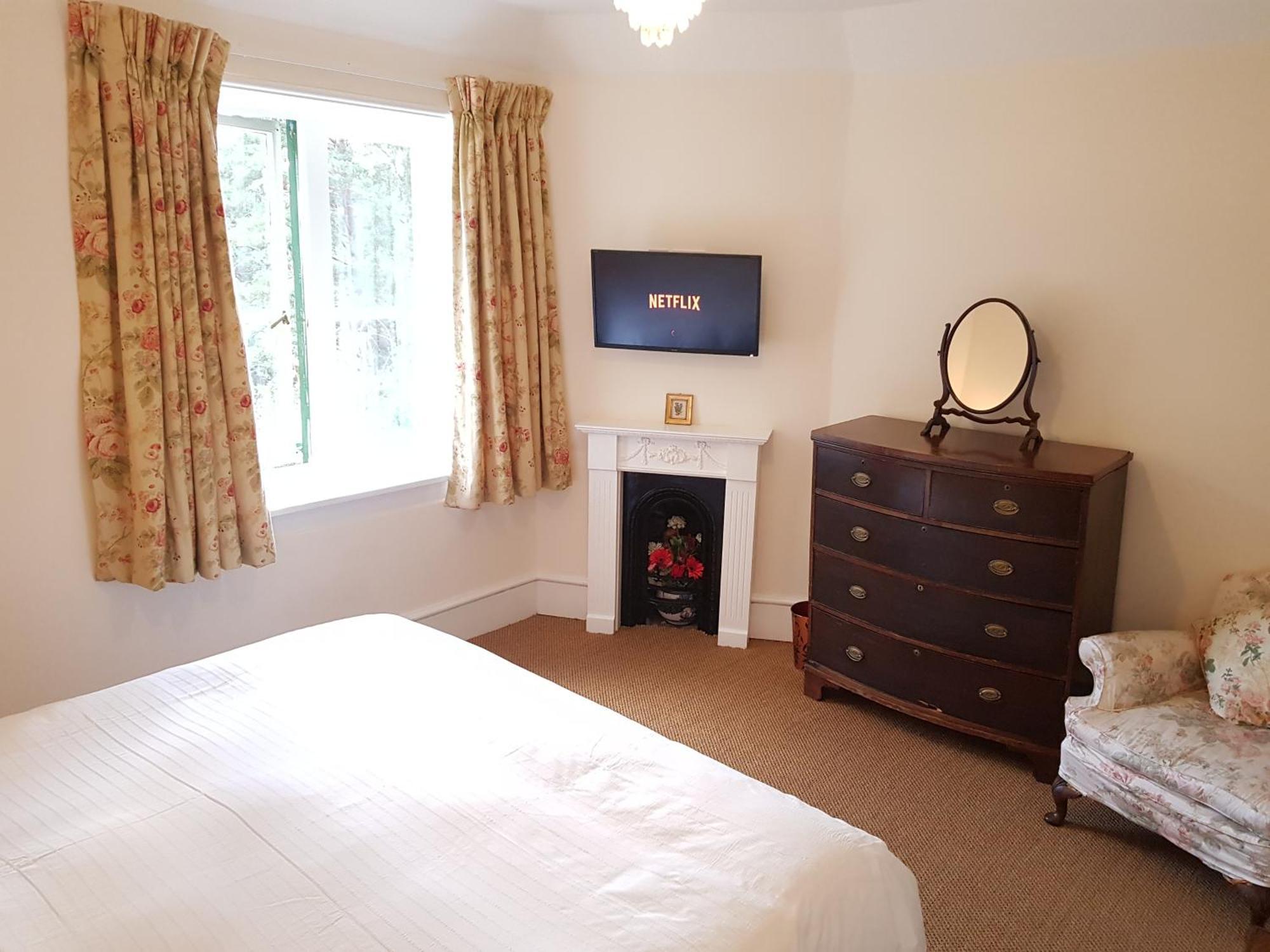 Cambus O' May Traditional Highland Hotel Ballater Bilik gambar