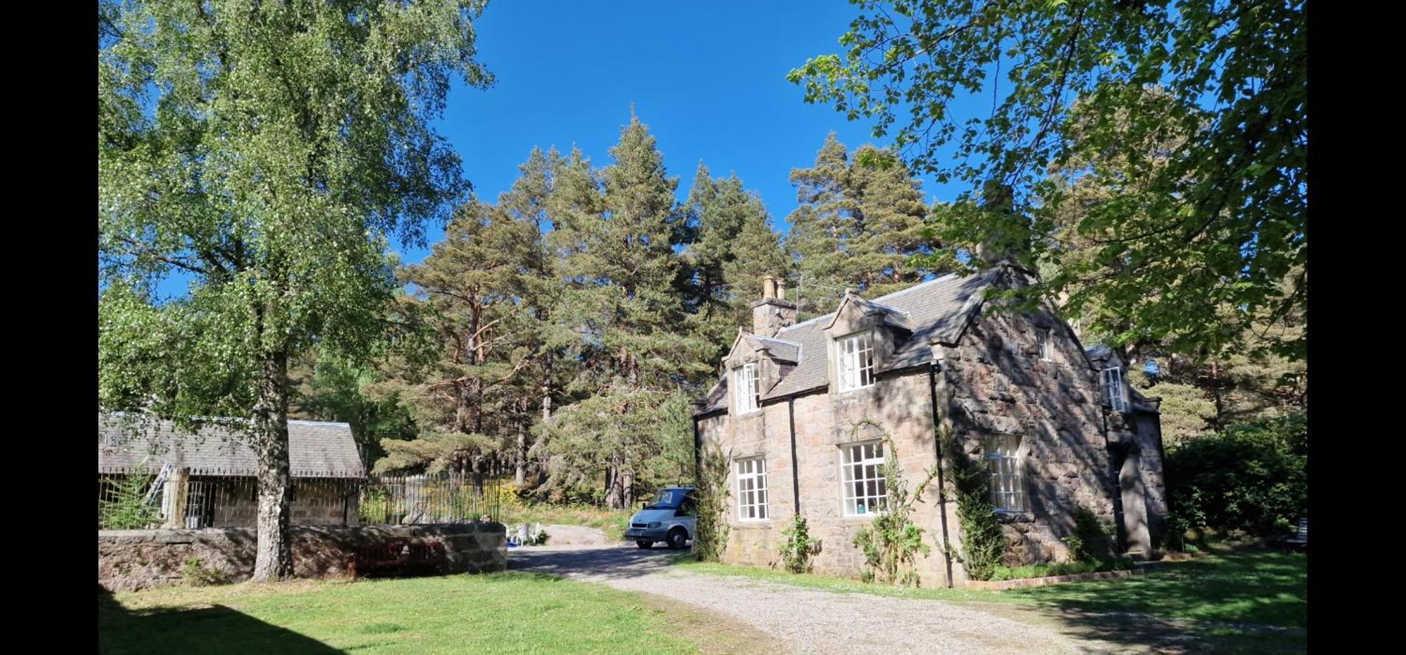 Cambus O' May Traditional Highland Hotel Ballater Bilik gambar